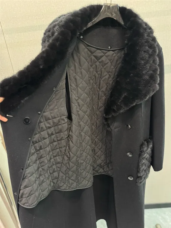 Maxmara mid-length cashmere coat